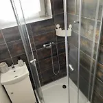 Hostel Lodge *
